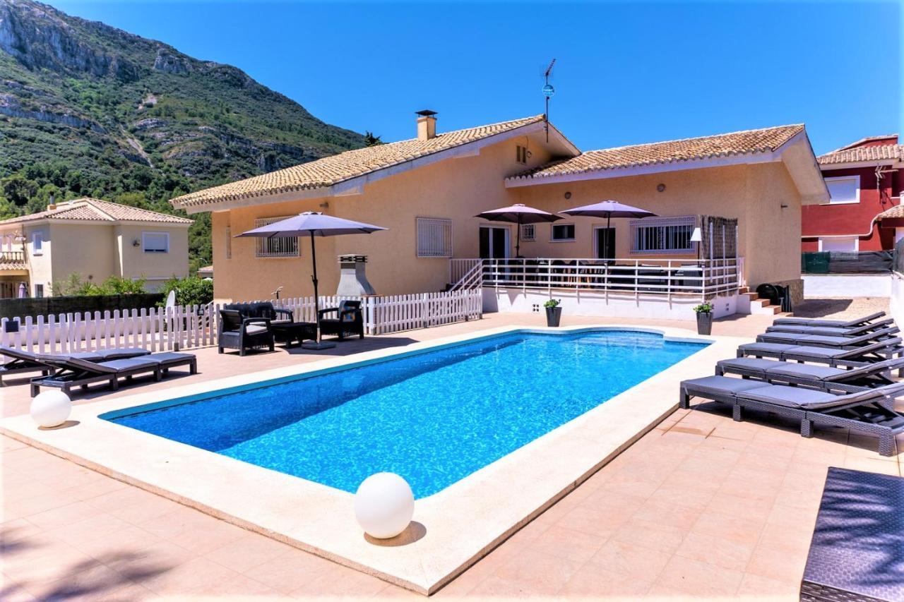 Villa Montesol La Drova Bagian luar foto
